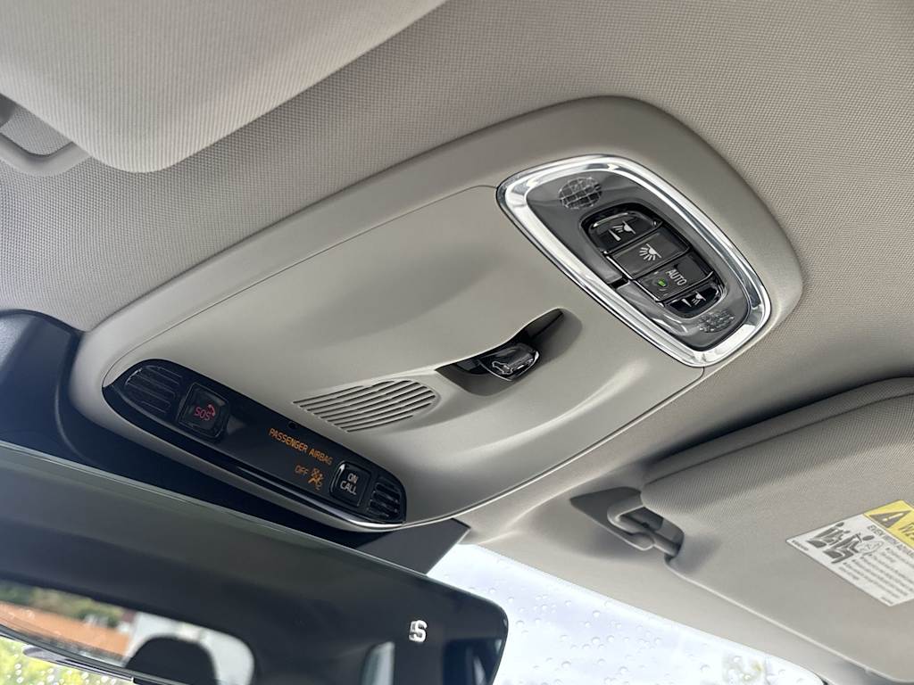 Thumbnail: 2020 Volvo XC90 - 28