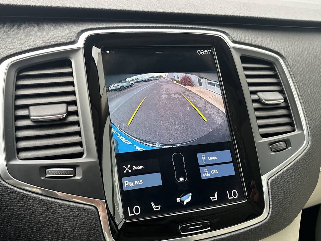 Thumbnail: 2020 Volvo XC90 - 23