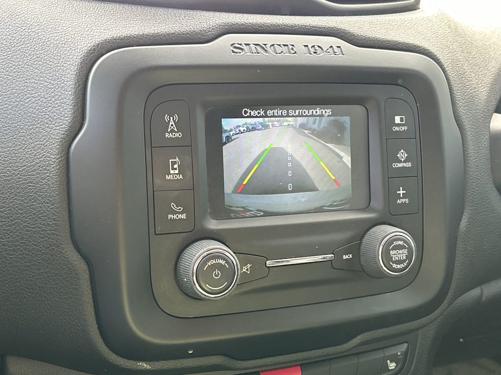 Thumbnail: 2016 Jeep Renegade - 20