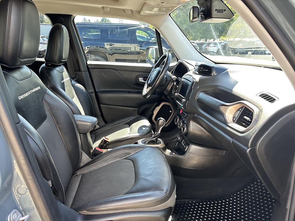Thumbnail: 2017 Jeep Renegade - 5