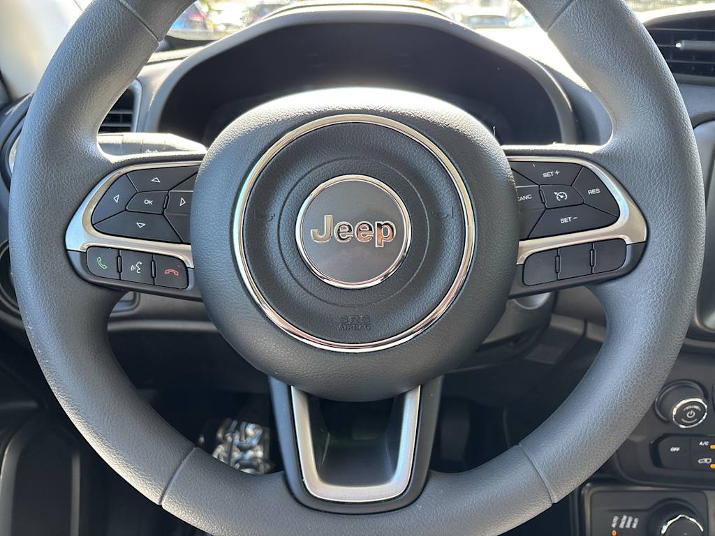 Thumbnail: 2022 Jeep Renegade - 2