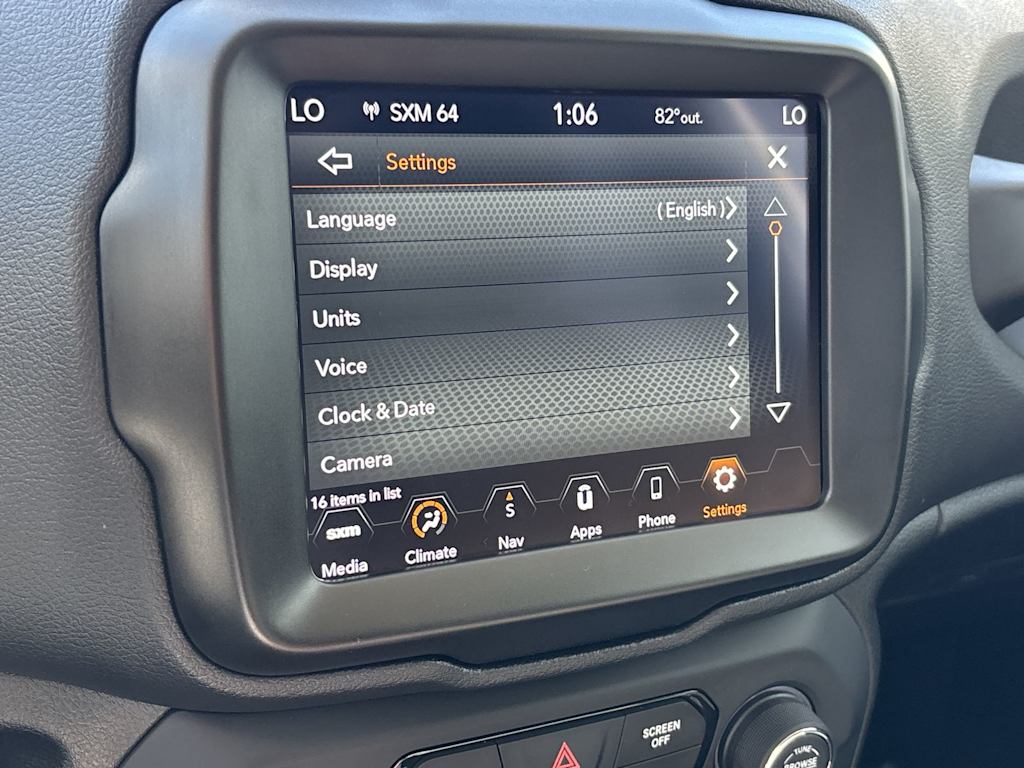 Thumbnail: 2022 Jeep Renegade - 23