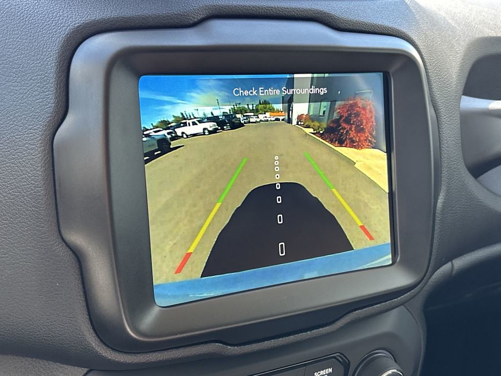 Thumbnail: 2022 Jeep Renegade - 24