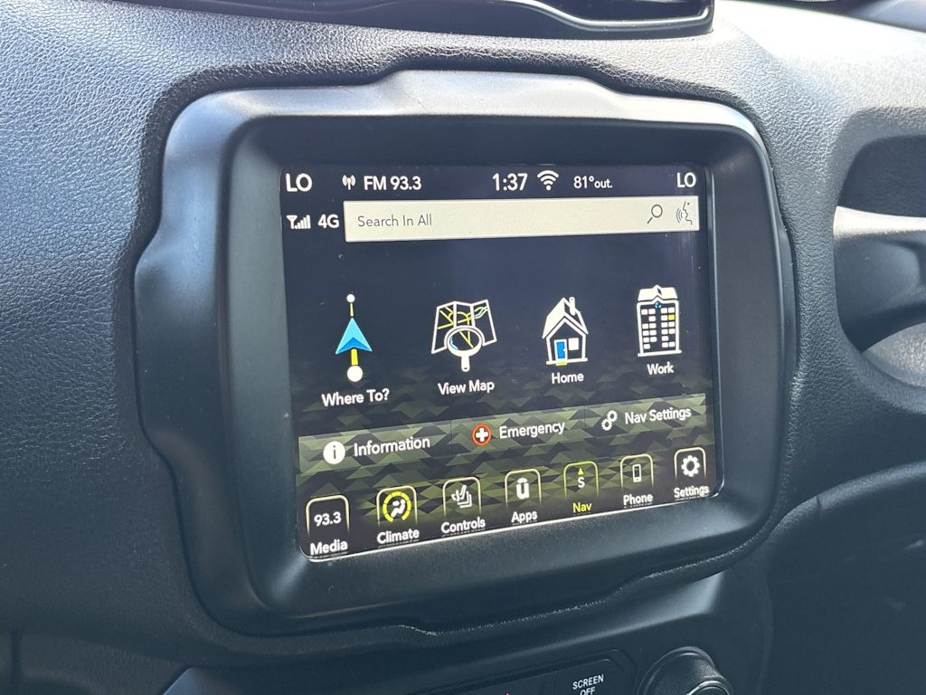 Thumbnail: 2021 Jeep Renegade - 18