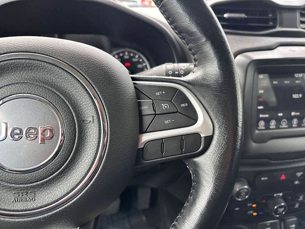 Thumbnail: 2021 Jeep Renegade - 15