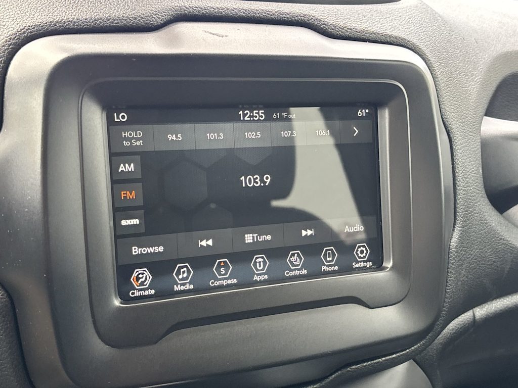 Thumbnail: 2021 Jeep Renegade - 8