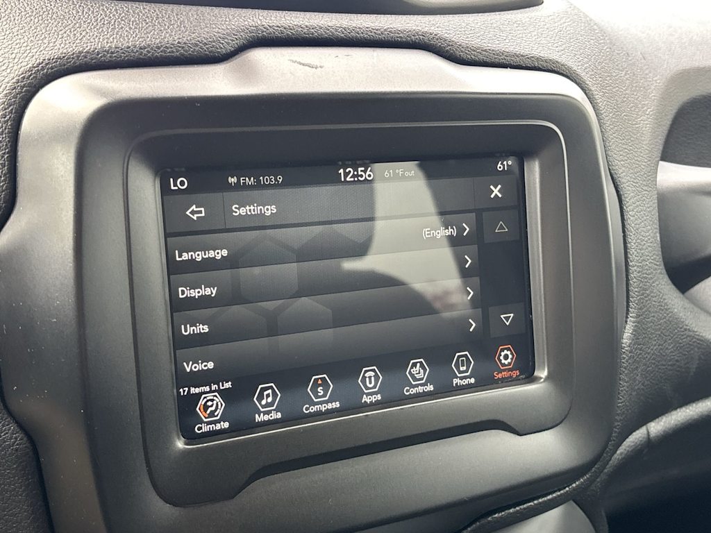 Thumbnail: 2021 Jeep Renegade - 24