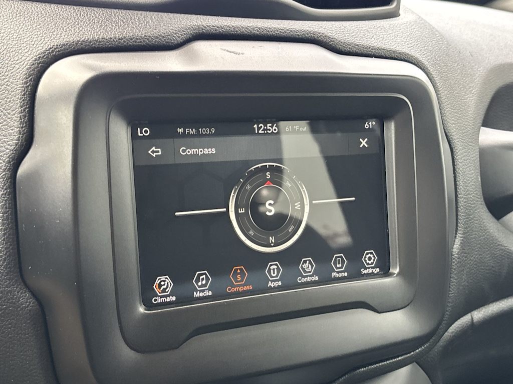 Thumbnail: 2021 Jeep Renegade - 20
