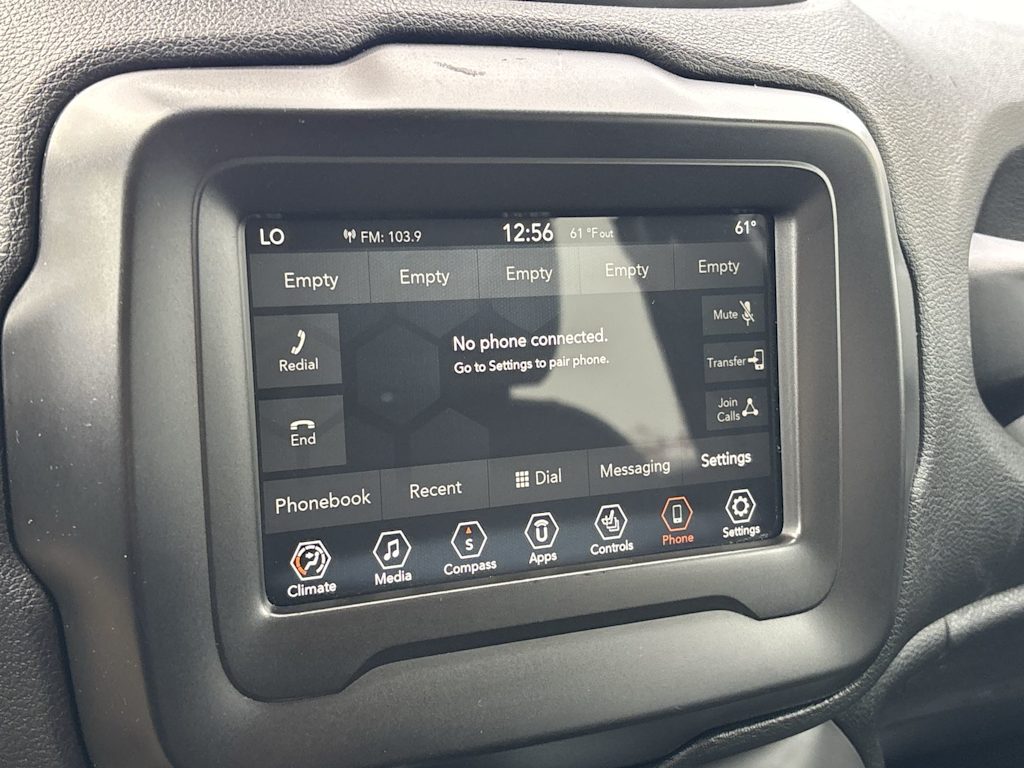 Thumbnail: 2021 Jeep Renegade - 23