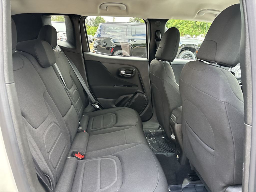 Thumbnail: 2021 Jeep Renegade - 7