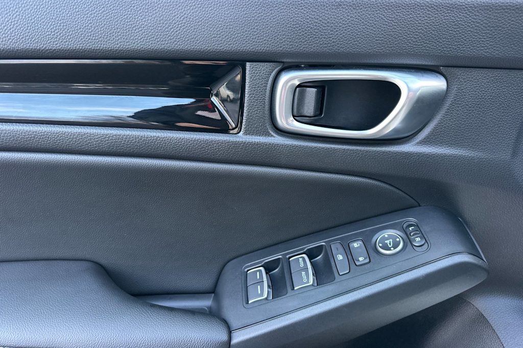 Thumbnail: 2024 Honda Civic - 21