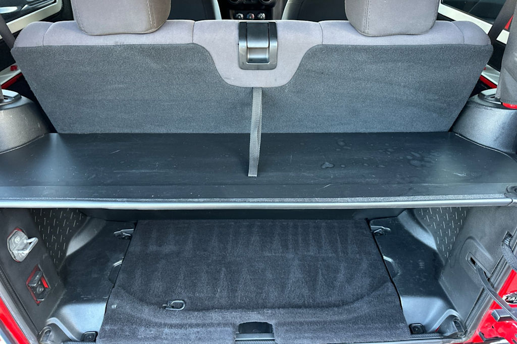 Thumbnail: 2017 Jeep Wrangler - 16