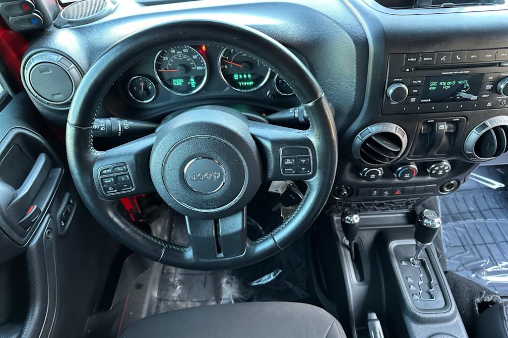 Thumbnail: 2017 Jeep Wrangler - 11