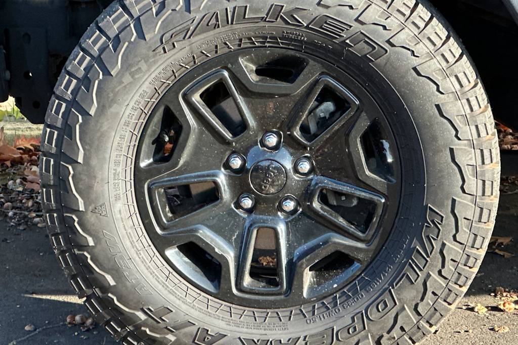 Thumbnail: 2017 Jeep Wrangler - 7