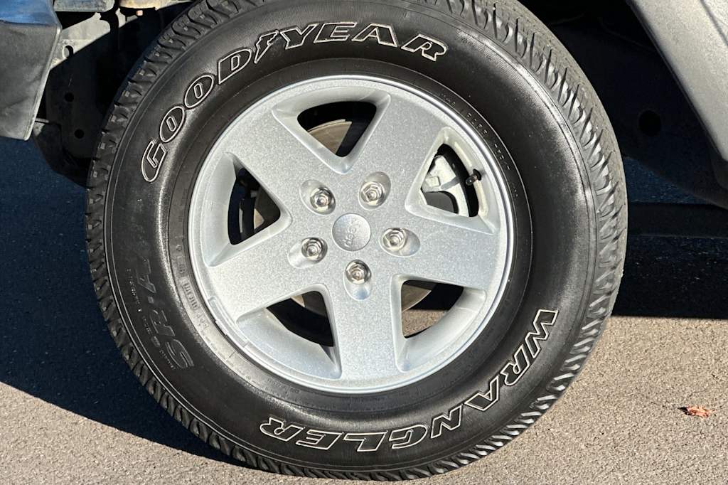 Thumbnail: 2016 Jeep Wrangler - 7