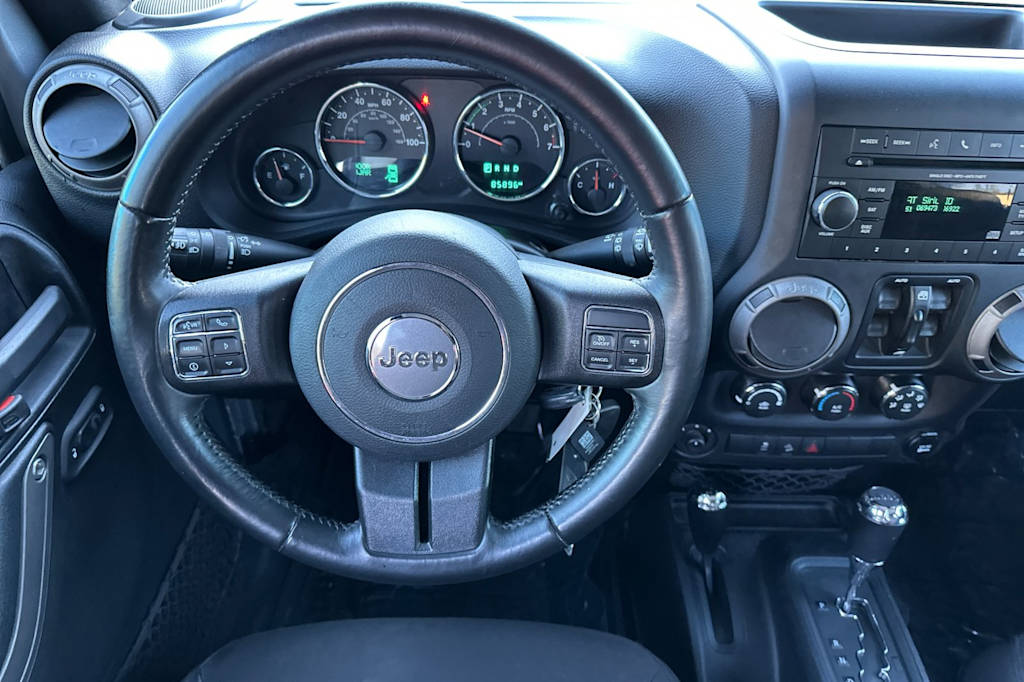 Thumbnail: 2016 Jeep Wrangler - 10