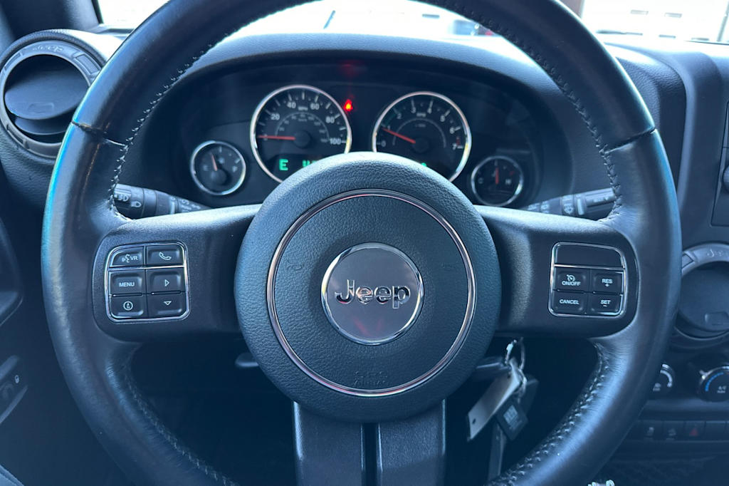 Thumbnail: 2016 Jeep Wrangler - 25