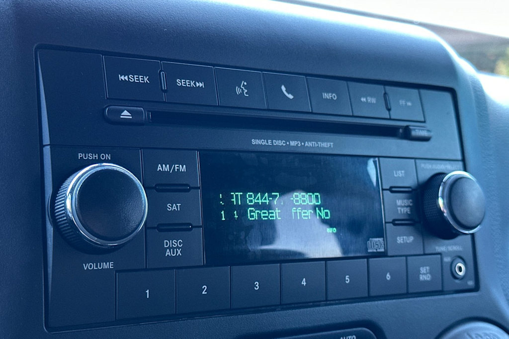 Thumbnail: 2016 Jeep Wrangler - 12