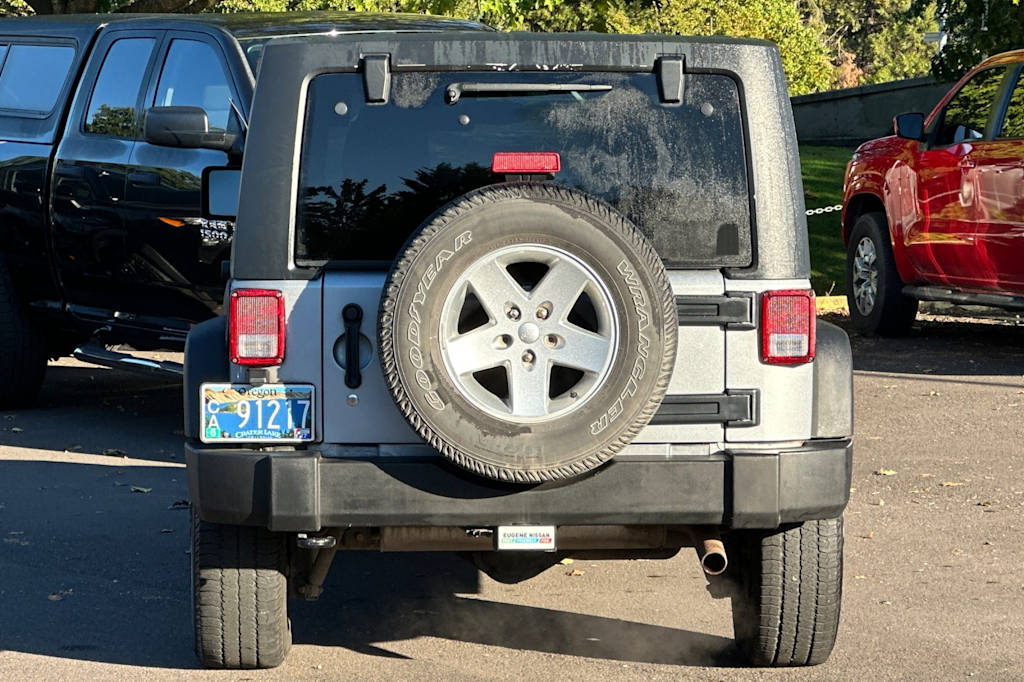 Thumbnail: 2016 Jeep Wrangler - 13