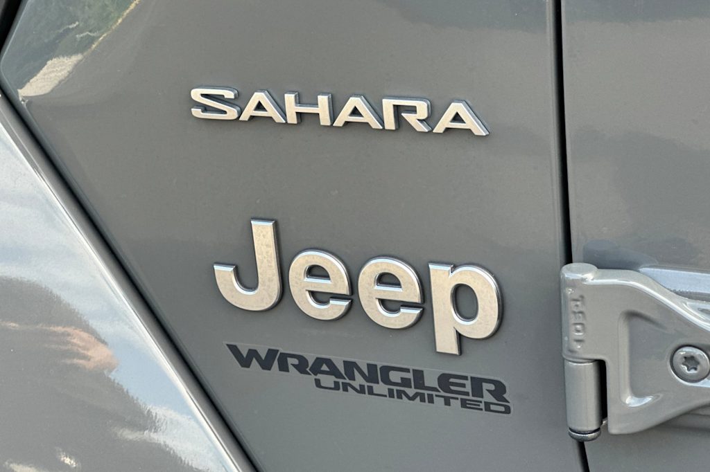 2020 Jeep Wrangler Unlimited Sahara 28