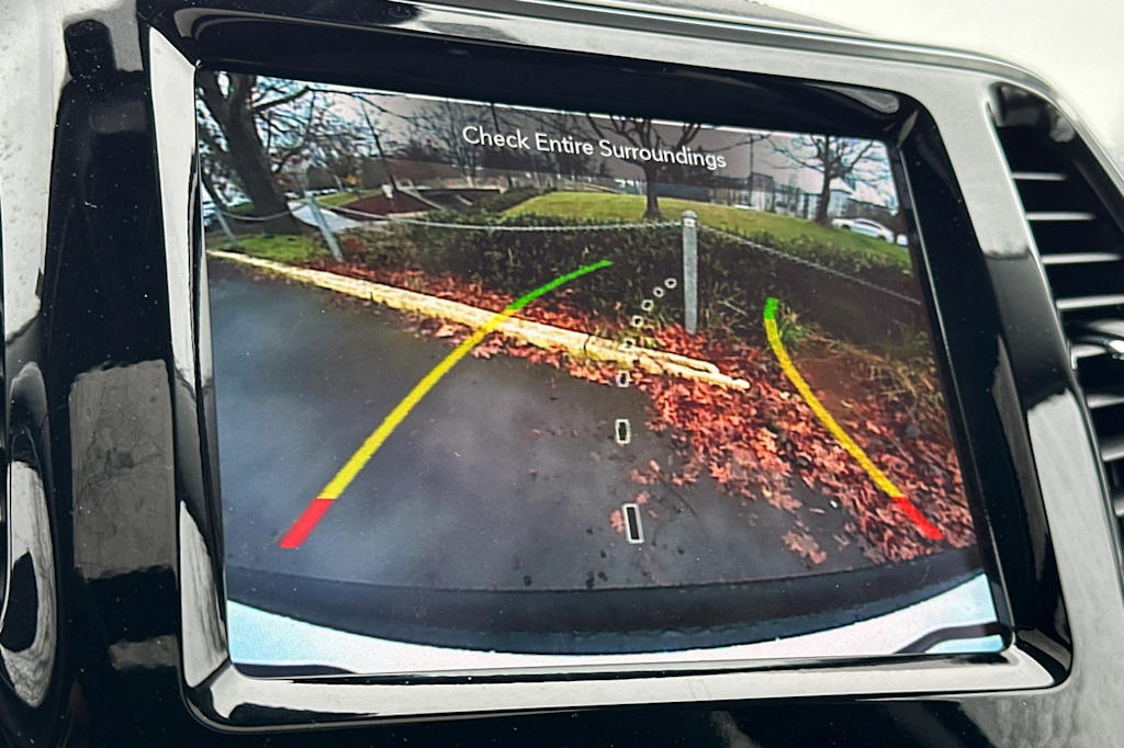 Thumbnail: 2021 Jeep Cherokee - 25