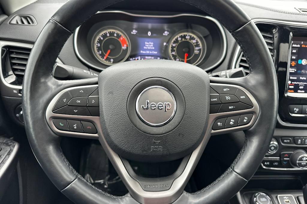 Thumbnail: 2021 Jeep Cherokee - 28