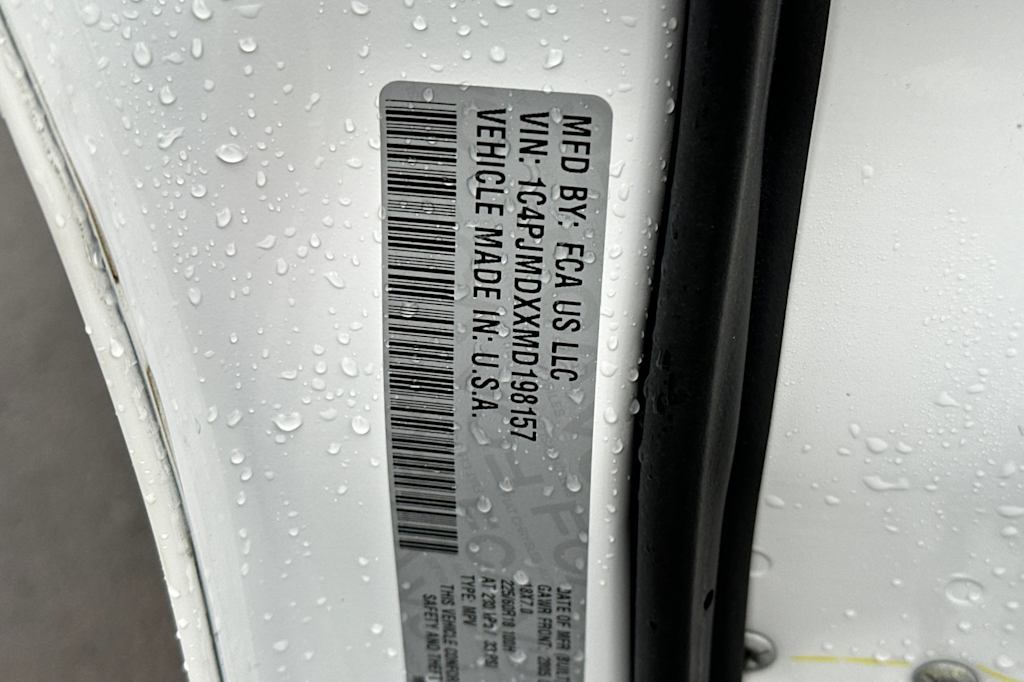 Thumbnail: 2021 Jeep Cherokee - 17