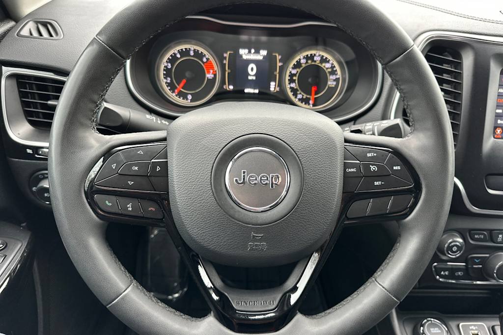 Thumbnail: 2021 Jeep Cherokee - 26