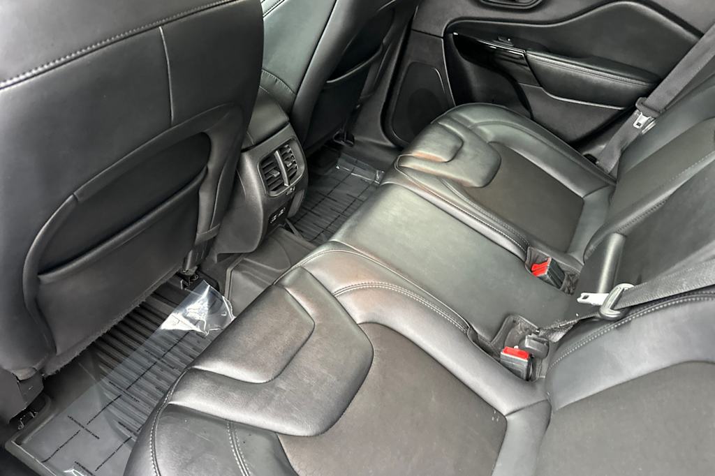 Thumbnail: 2021 Jeep Cherokee - 9