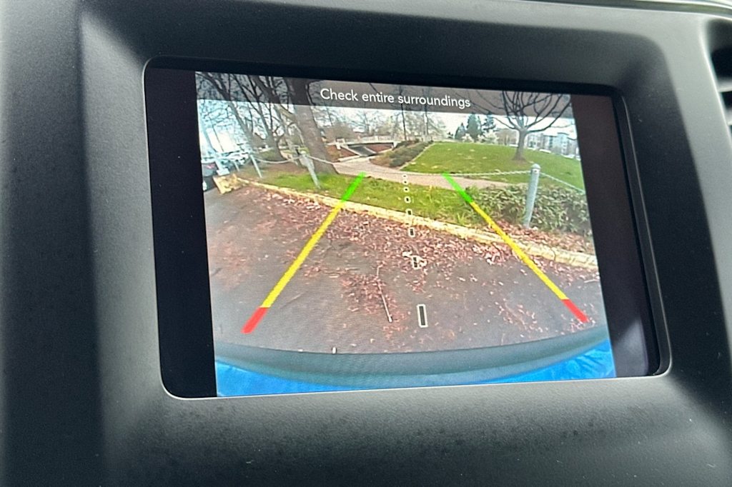 Thumbnail: 2021 Jeep Cherokee - 23