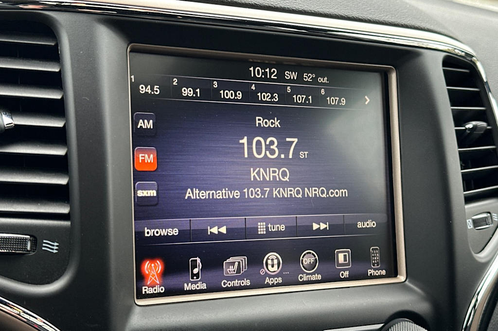 Thumbnail: 2016 Jeep Grand Cherokee - 12