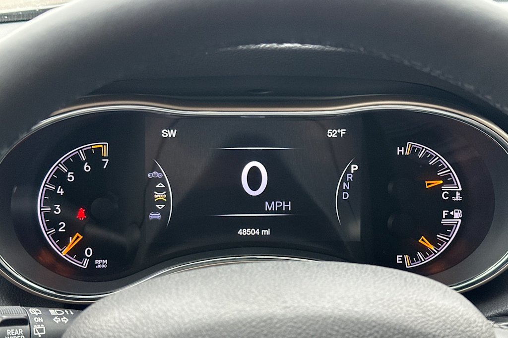 Thumbnail: 2016 Jeep Grand Cherokee - 14