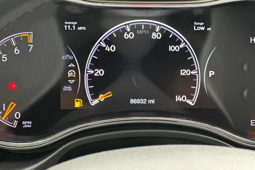 Thumbnail: 2019 Jeep Grand Cherokee - 29