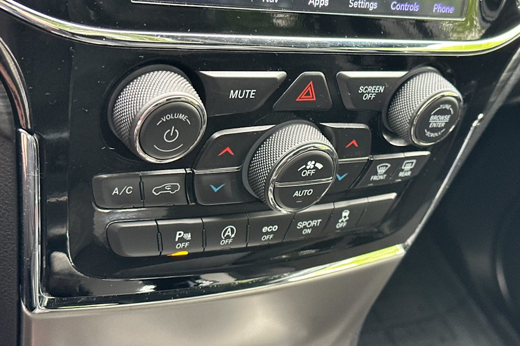 Thumbnail: 2019 Jeep Grand Cherokee - 26