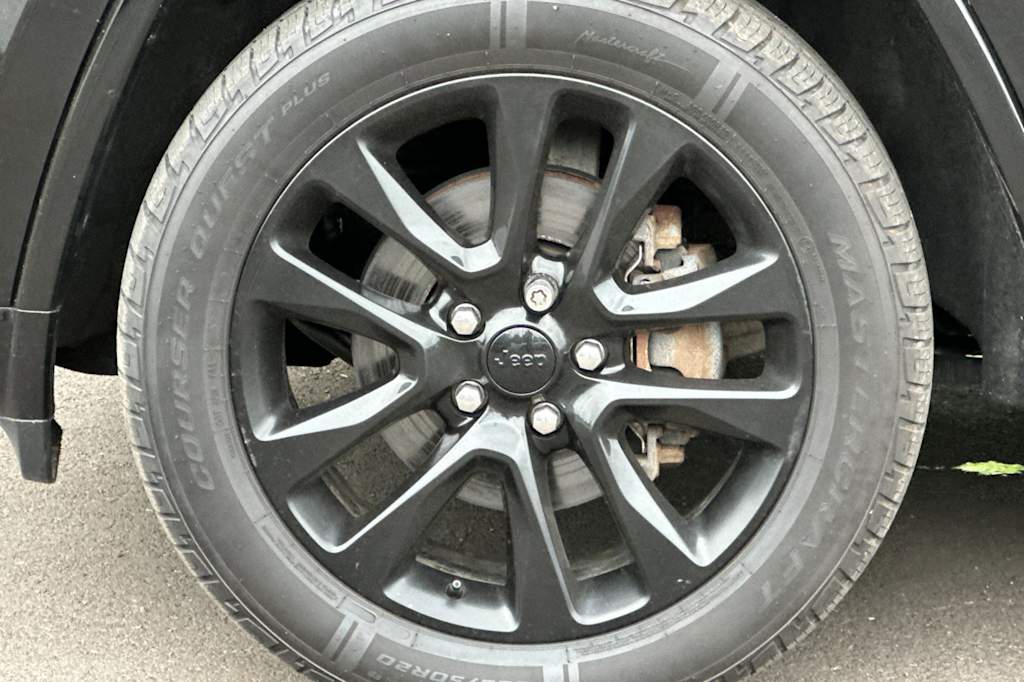 Thumbnail: 2019 Jeep Grand Cherokee - 8
