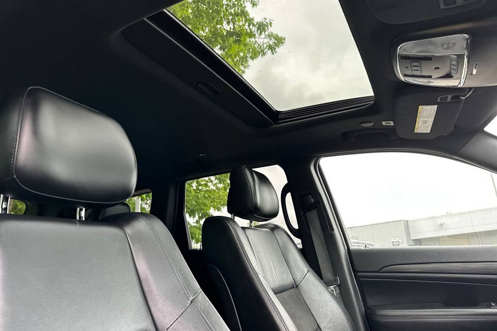 Thumbnail: 2019 Jeep Grand Cherokee - 23