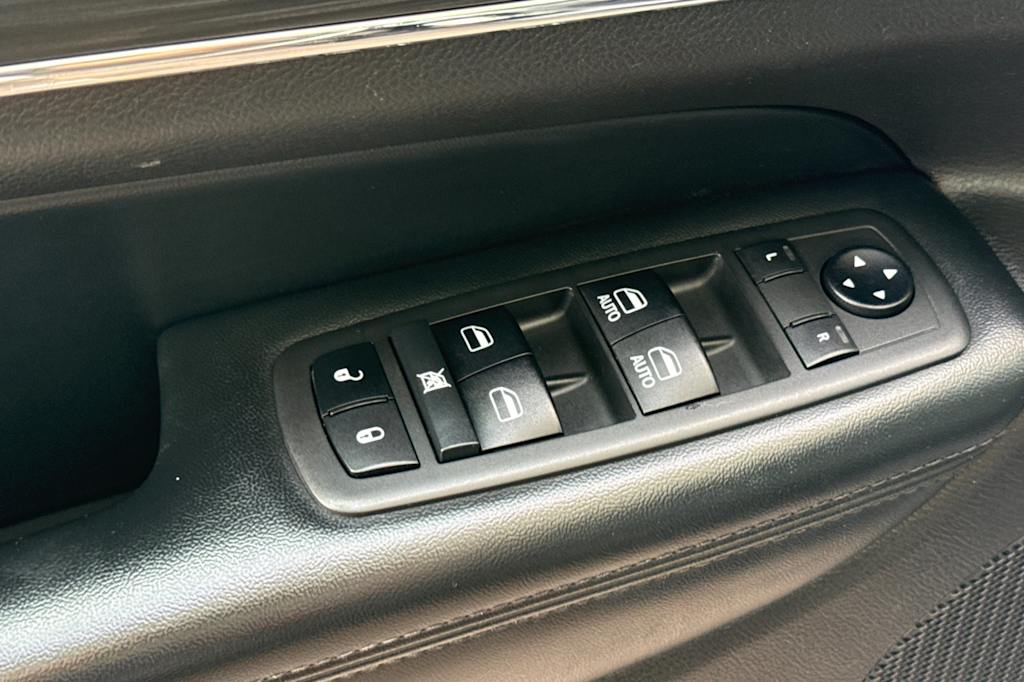 Thumbnail: 2019 Jeep Grand Cherokee - 22