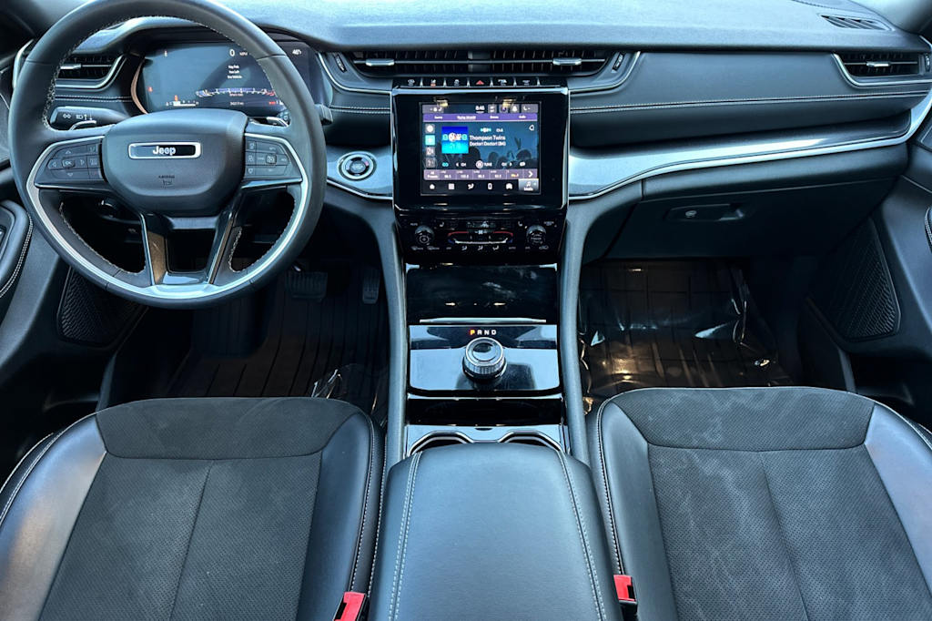 Thumbnail: 2023 Jeep Grand Cherokee L - 2