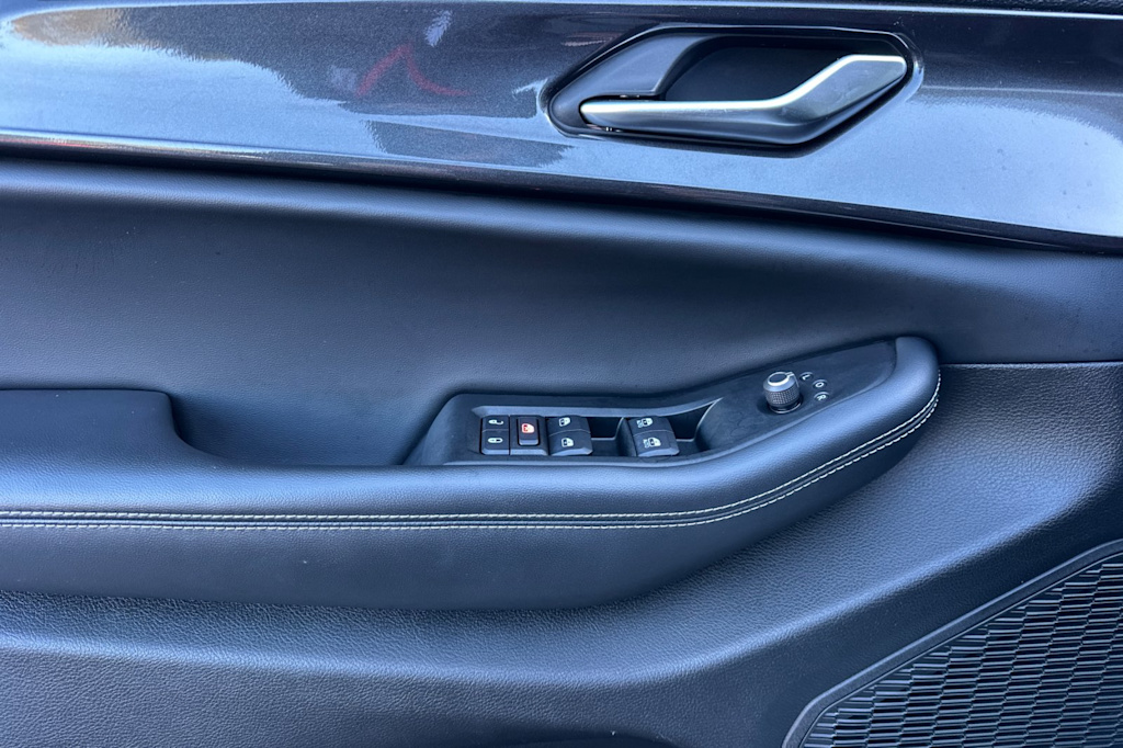 Thumbnail: 2023 Jeep Grand Cherokee L - 21