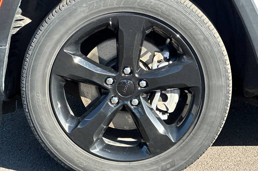 Thumbnail: 2023 Jeep Grand Cherokee L - 8