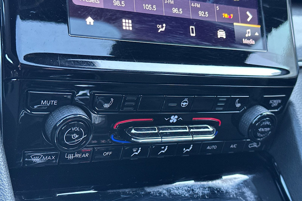 Thumbnail: 2023 Jeep Grand Cherokee L - 26