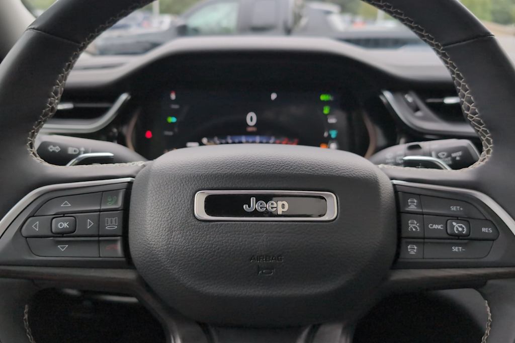 Thumbnail: 2024 Jeep Grand Cherokee - 27