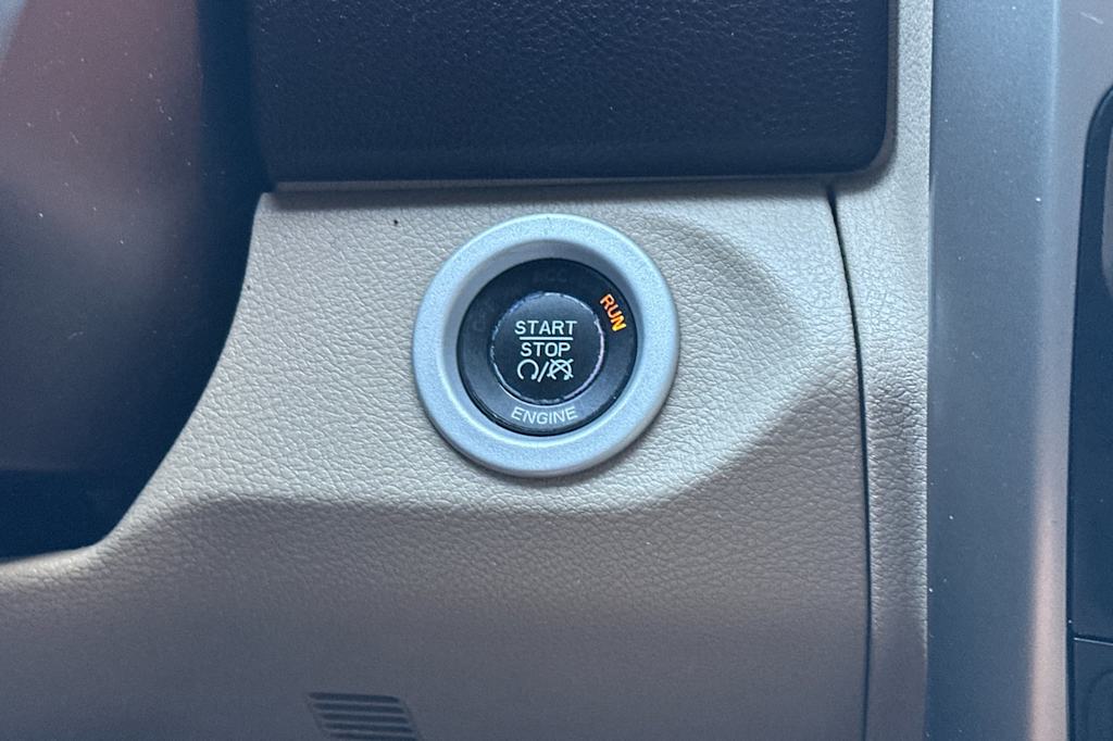 Thumbnail: 2014 RAM 1500 - 26