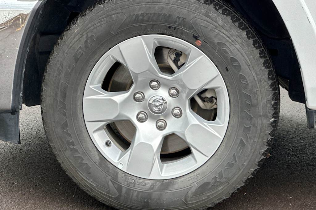 Thumbnail: 2025 RAM 1500 - 8