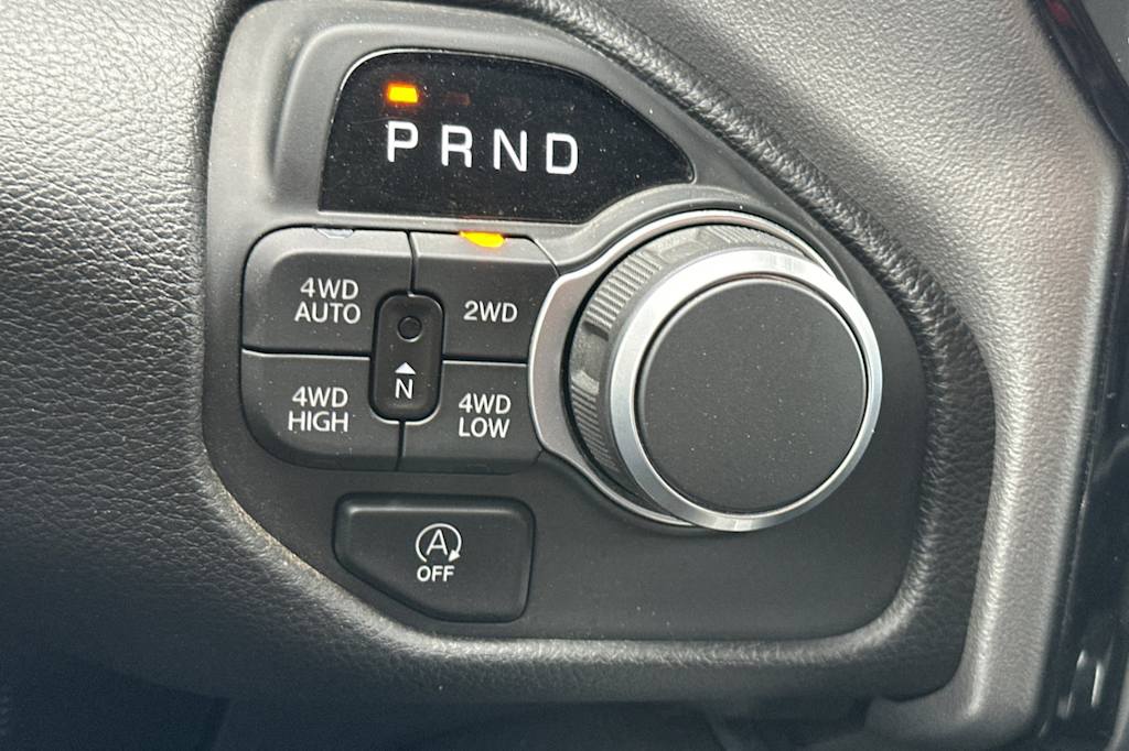 Thumbnail: 2025 RAM 1500 - 25