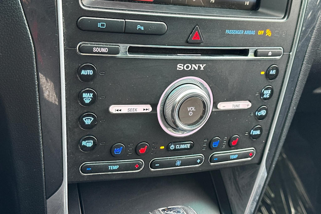 Thumbnail: 2016 Ford Explorer - 27