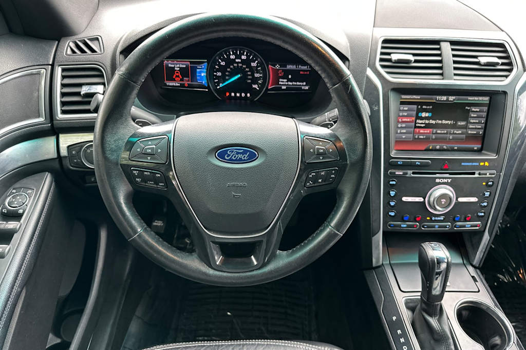 Thumbnail: 2016 Ford Explorer - 11