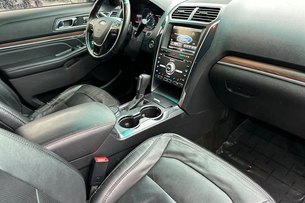 Thumbnail: 2016 Ford Explorer - 13