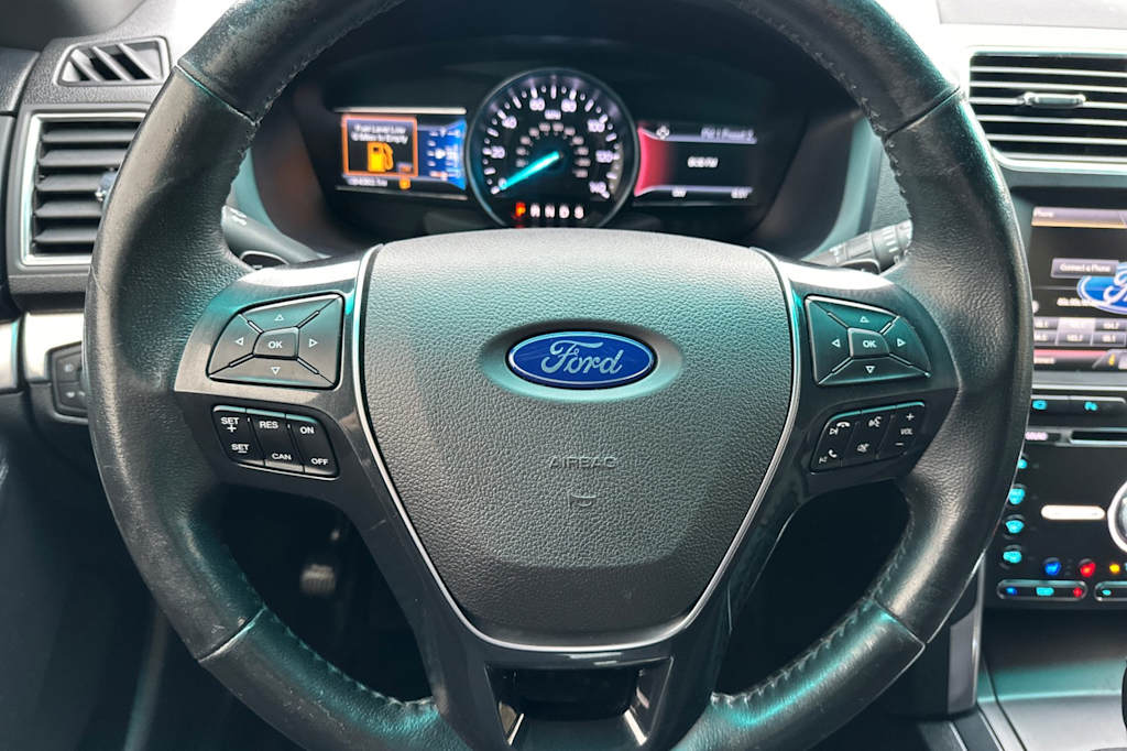 Thumbnail: 2016 Ford Explorer - 28