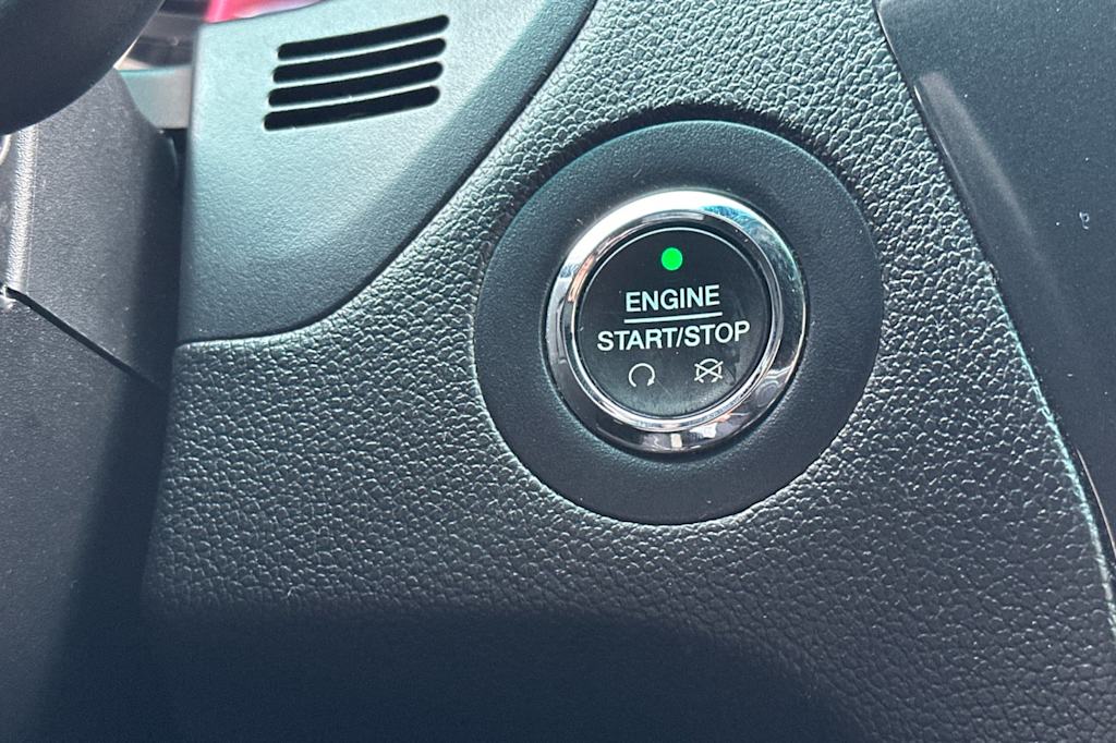 Thumbnail: 2016 Ford Explorer - 27